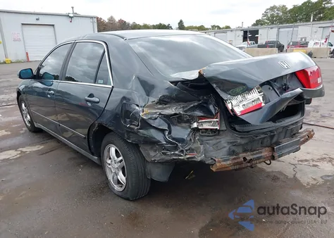 2005 Honda Accord 2.4 Lx from USA, damaged, VIN 1HGCM56435A155377